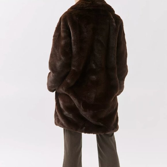 NEVER BEEN WORN (WITH TAGS) APPARIS Stella Faux Fur Coat XS - Picture 4 of 7